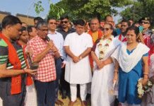 मालदा : केंद्रीय मंत्री सुकांत मजूमदार ने पीएम मोदी की मां के नाम पर लगाया पौधा, पर्यावरण संरक्षण का संदेश