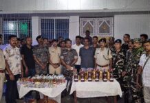 बिहार : चुनाव से पूर्व मोतिहारी में बड़ी संख्या में हथियार बरामद, दंपति गिरफ्तार