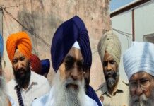 रूमाल खरीदने में पैसा न करें बर्बाद, सच्चखंड श्री हरमंदिर साहिब के मुख्य ग्रंथी ज्ञानी रघुबीर सिंह ने की खास अपील