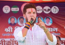 बिहार चुनाव: तेजस्वी की घोषणाओं पर चिराग का तंज, योजनाओं के लिए पैसा कहां से आएगा?