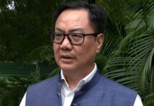 तेजस्वी को कोई ज्ञान नहीं, वक्फ कानून राज्य सरकार नहीं हटा सकती : किरेन रिजिजू