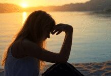 विटामिन बी12 की कमी को न करें नजरअंदाज, आयुर्वेद से जानें लक्षण और उपाय