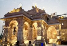 अयोध्या में राम मंदिर का निर्माण कार्य पूरा, ध्वज और कलश स्थापित